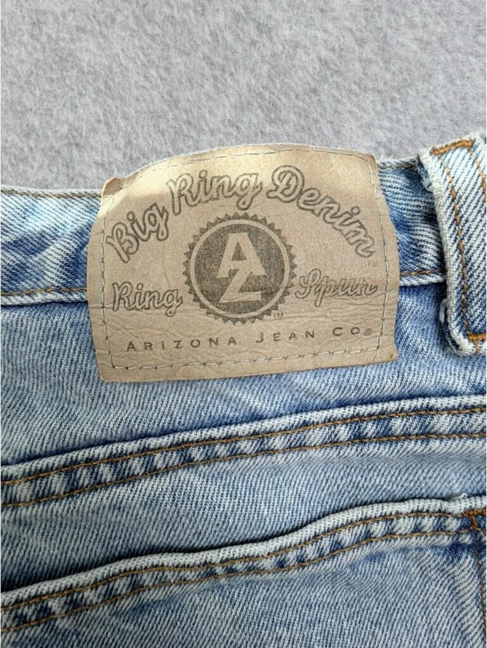 Arizona Jean Co Mens Jeans W31 L29 Light Wash Blue Relaxed Fit Straight Denim